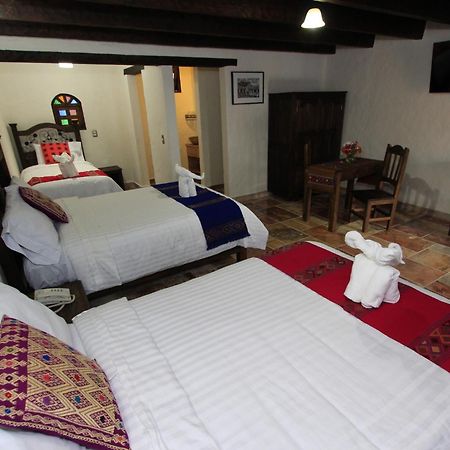 Hotel Plaza San Cristobal Inn Сан-Кристобаль-де-Ла-Касас Экстерьер фото