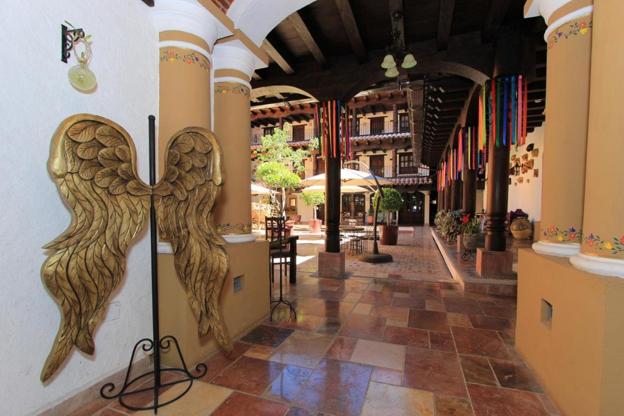 Hotel Plaza San Cristobal Inn Сан-Кристобаль-де-Ла-Касас Экстерьер фото